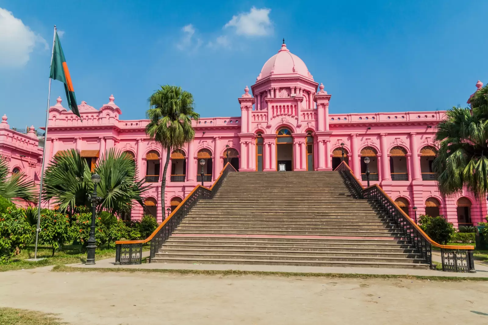 ahsan manzil former residential palace nawab of dhaka bangladesh