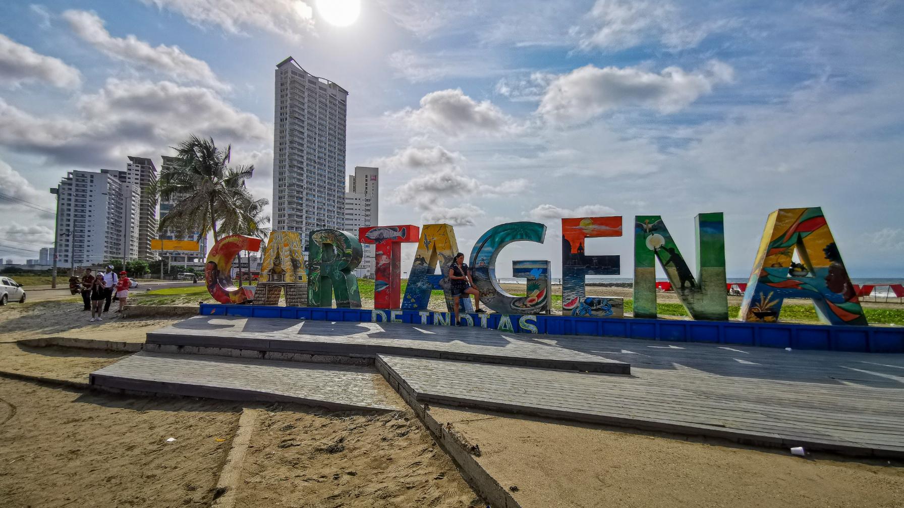 cartagena colombia beach adyacent to the olt town