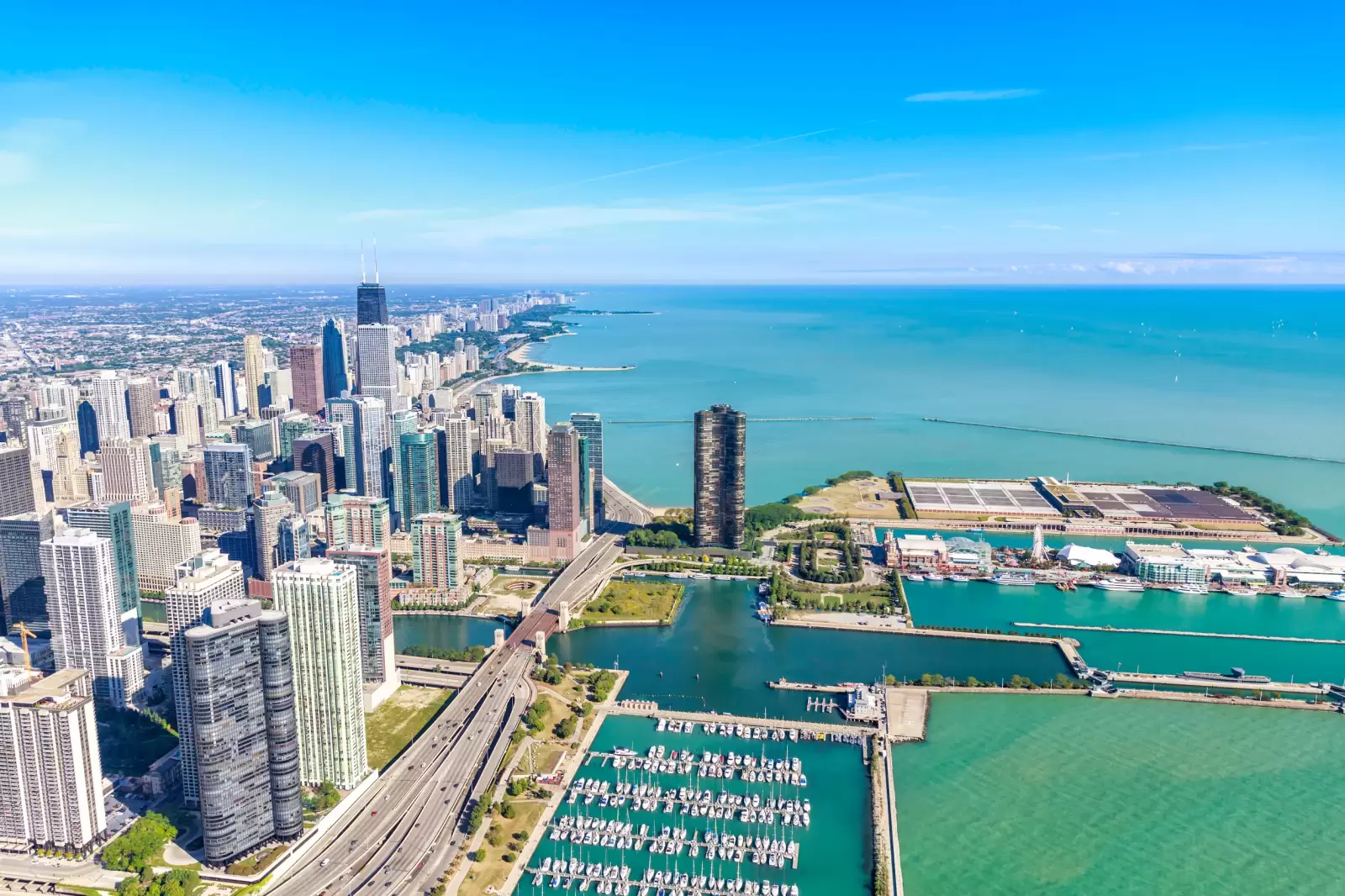 chicago skyline panorama aerial view with skyscrapers and city skyline at michigan