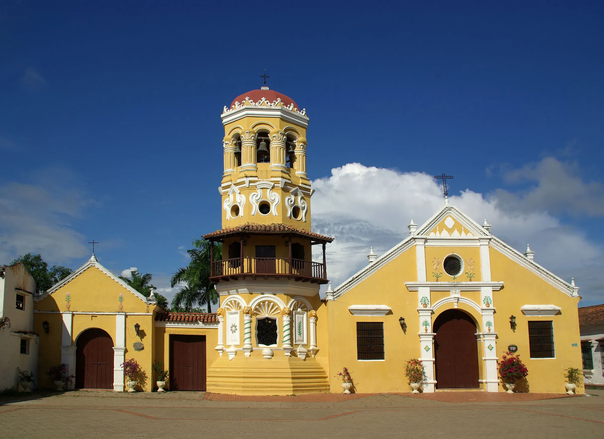 colonial architecture in the old town of mompox in colombia