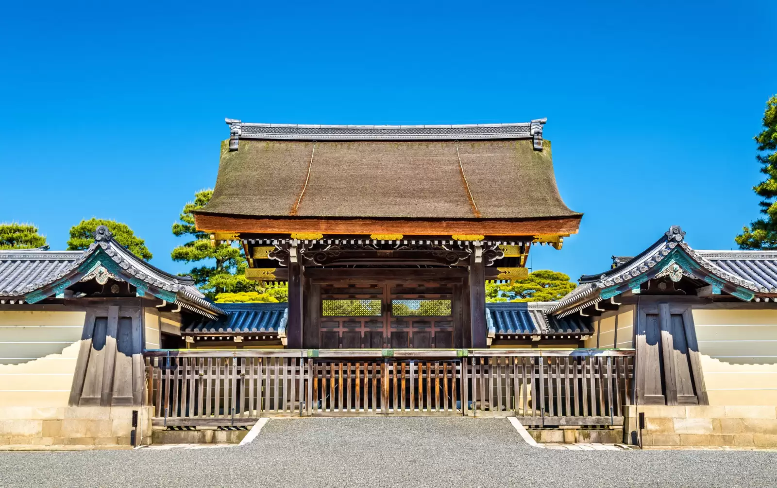 gate of kyoto gosho imperial palace in japan