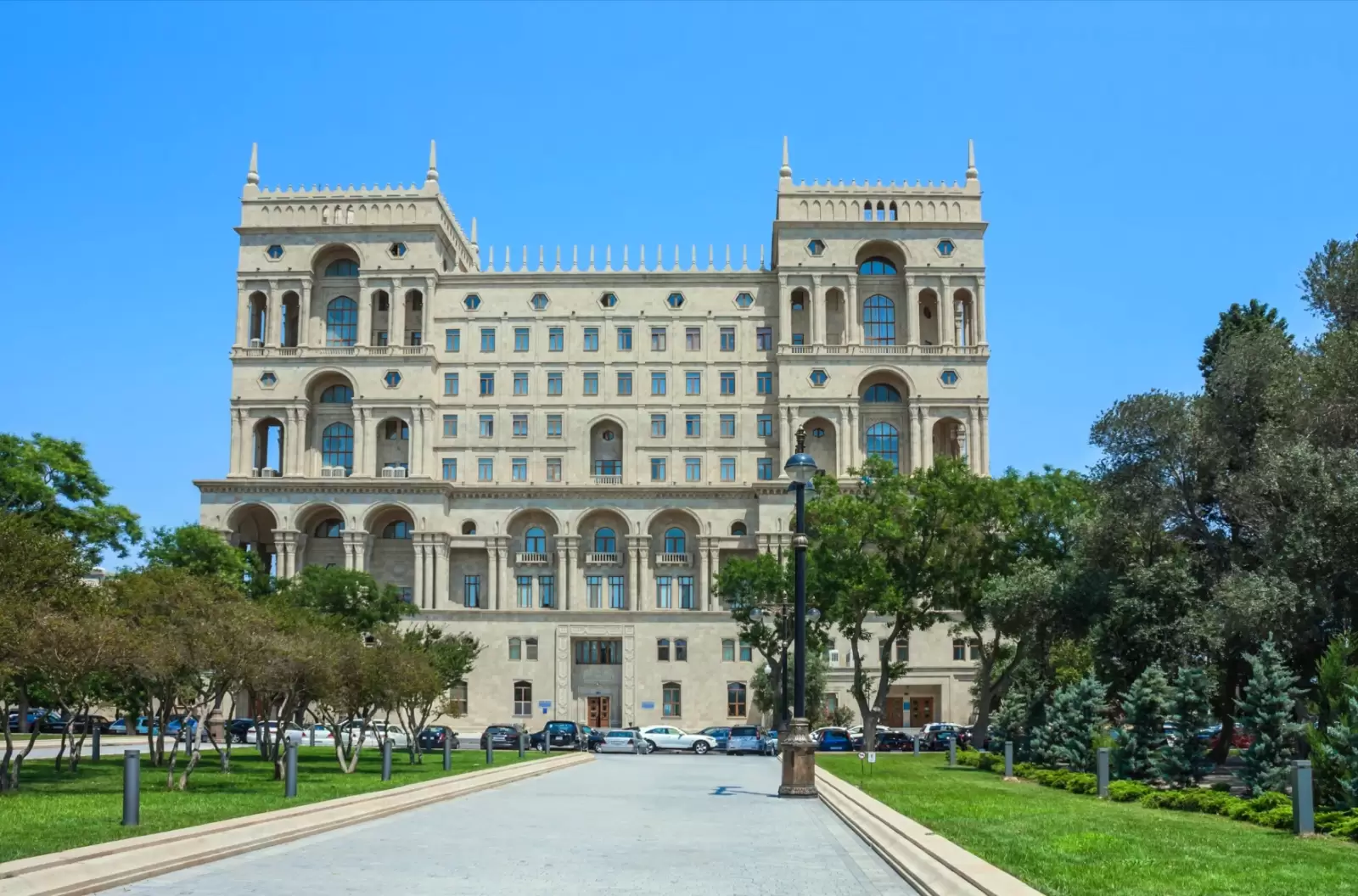 government building of the azerbaijan republic