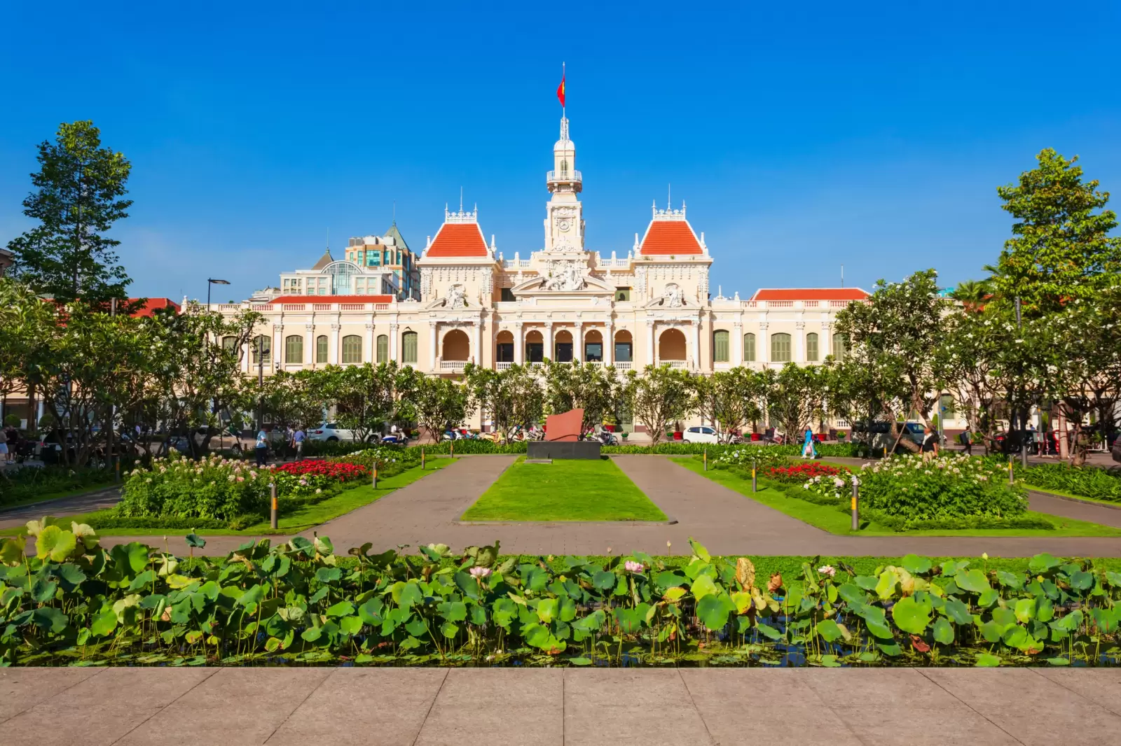 ho chi minh city hall or saigon city hall