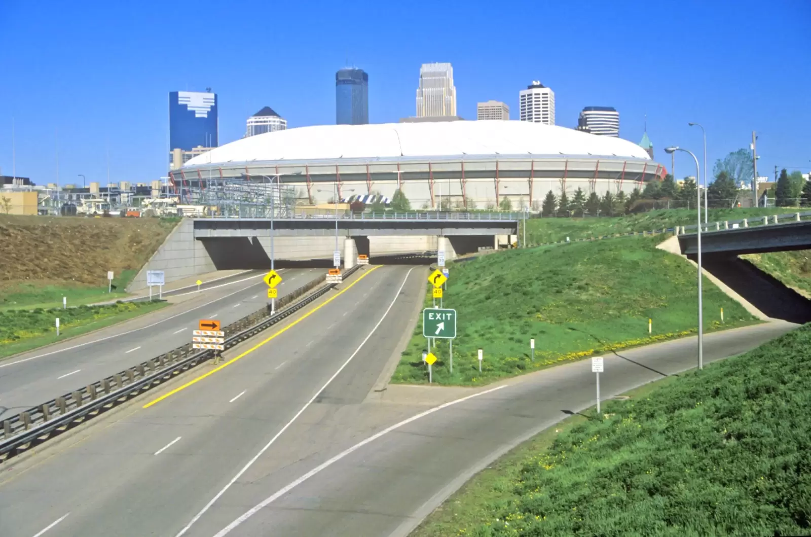 hubert h humphrey metrodome minneapolis mn