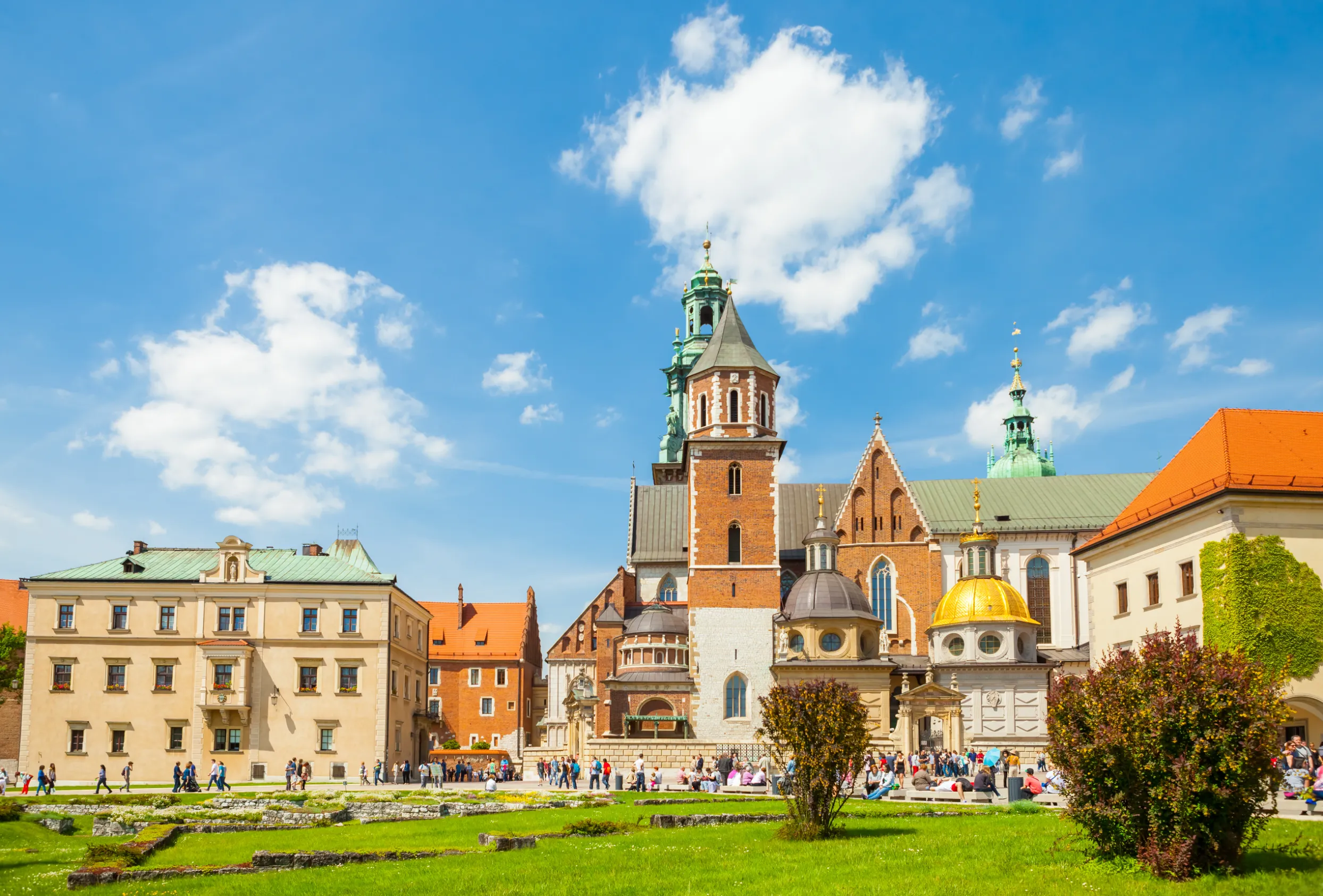 krakow poland wawel royal castle