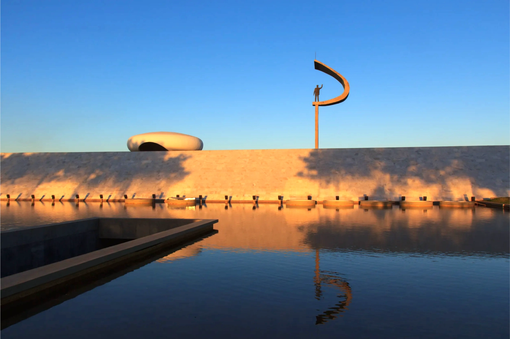 memorial jk futuristic brazilian president memorial statue in sunset