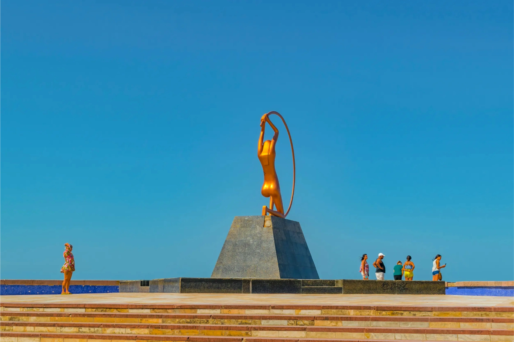 monument dedicated to woman a modern sculpture located