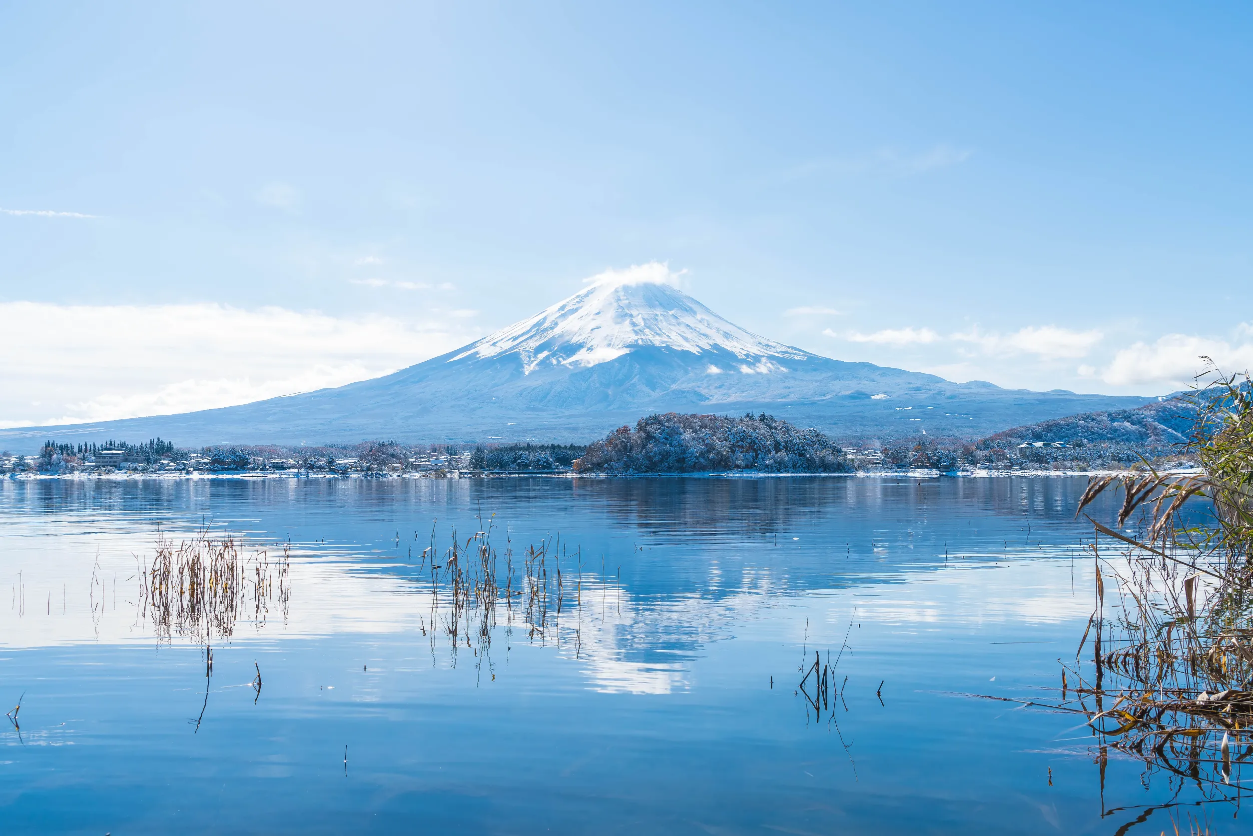 mountain fuji san at kawaguchiko lake japan
