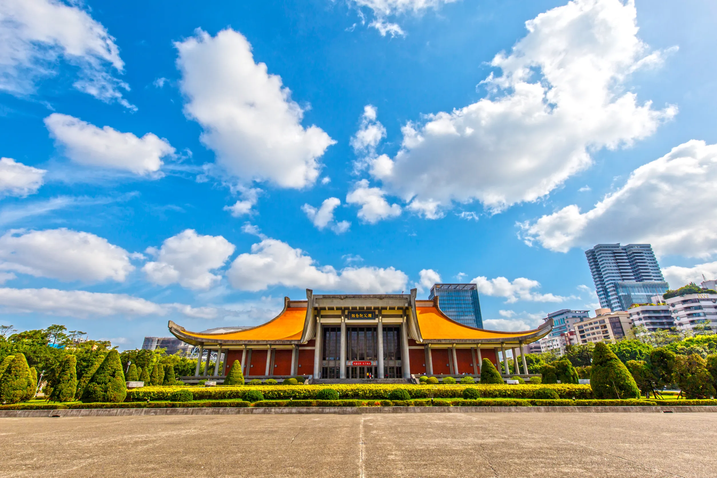 national sun yat sen memorial hall is located in xinyi district