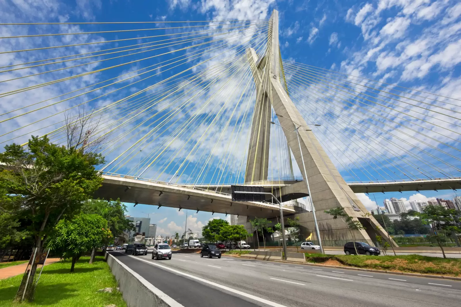 octavio frias de oliveira cable stayed bridge or ponte estaiada in sao paulo brazil