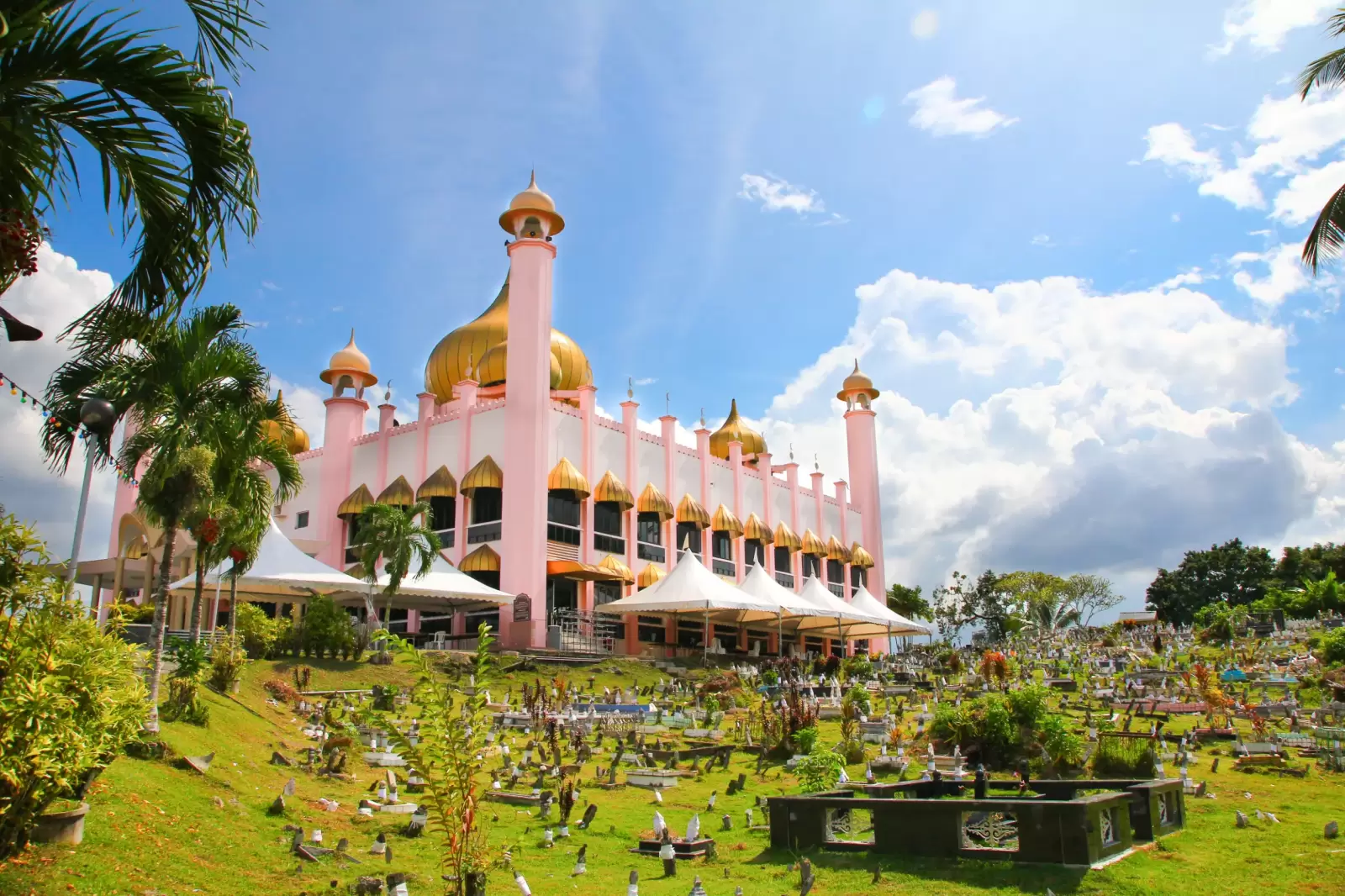 pink mosque in kuching city sarawak malaysia