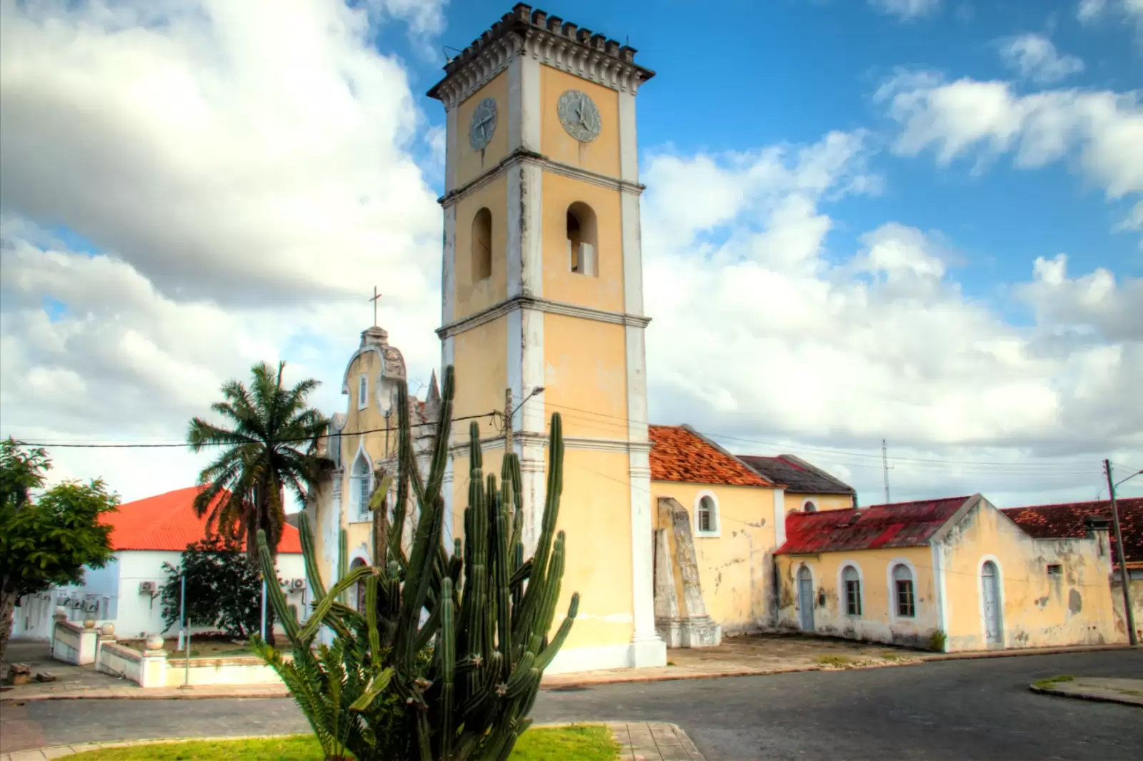 portuguese influences of inhambane in mozambique