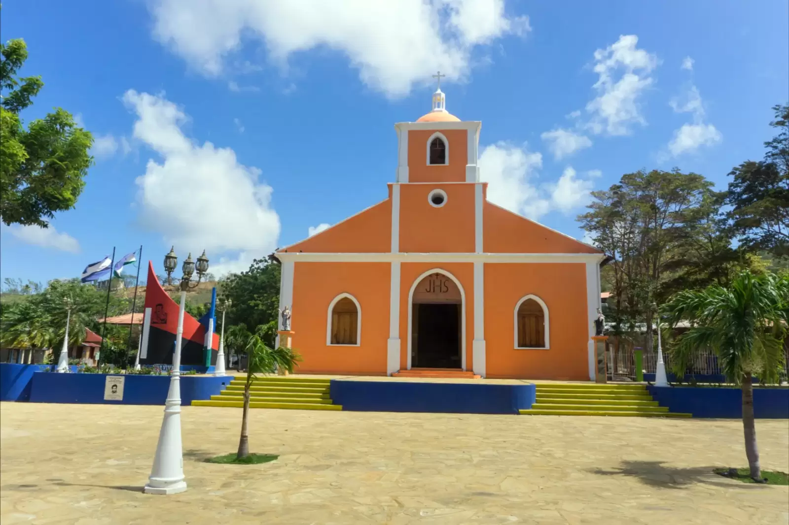 san juan del sur nicaragua church outdoors