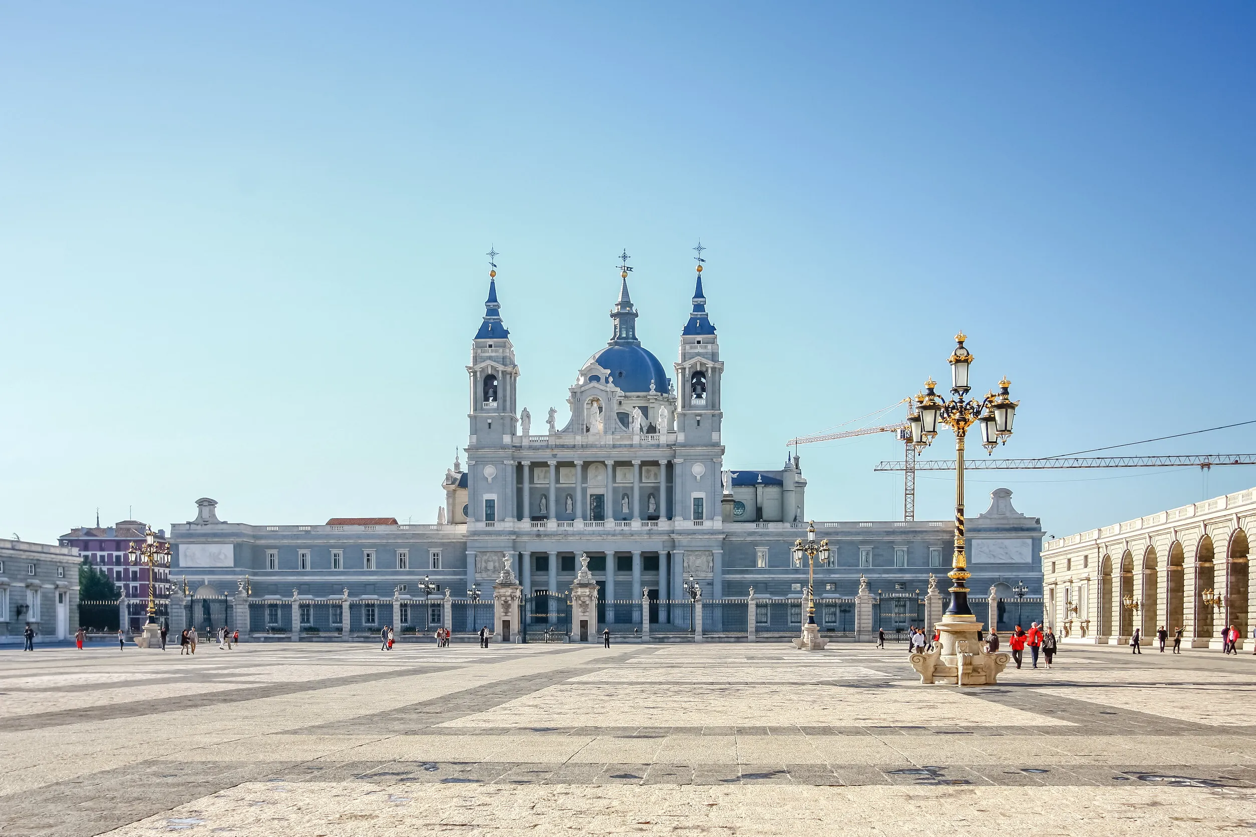 santa maria la real de la almudena cathedral madrid