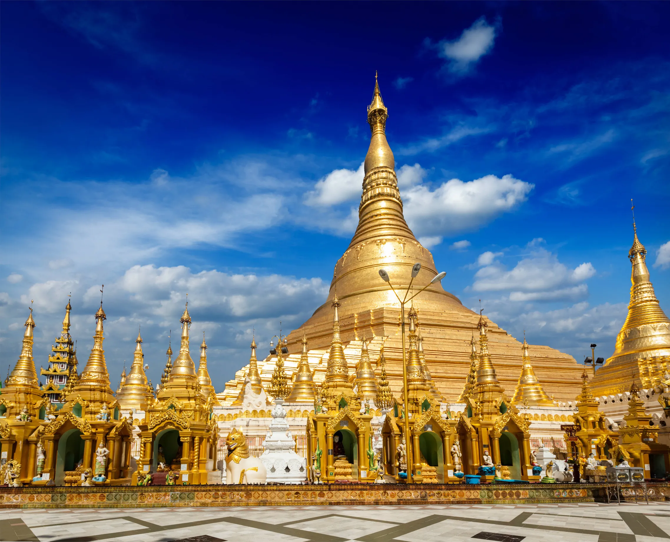shwedagon paya pagoda in yangon myanmar