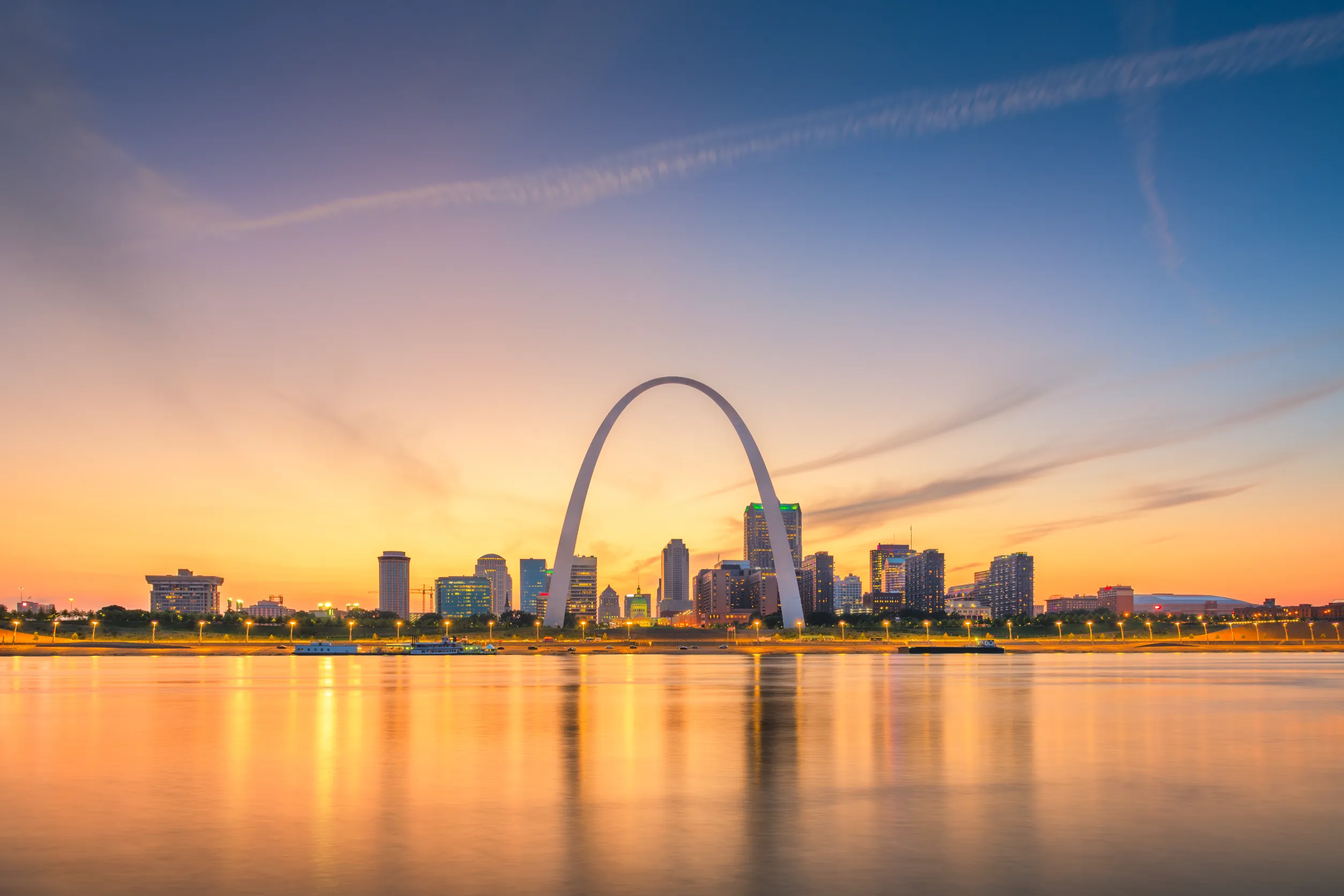 st louis missouri usa downtown cityscape on the river at dusk