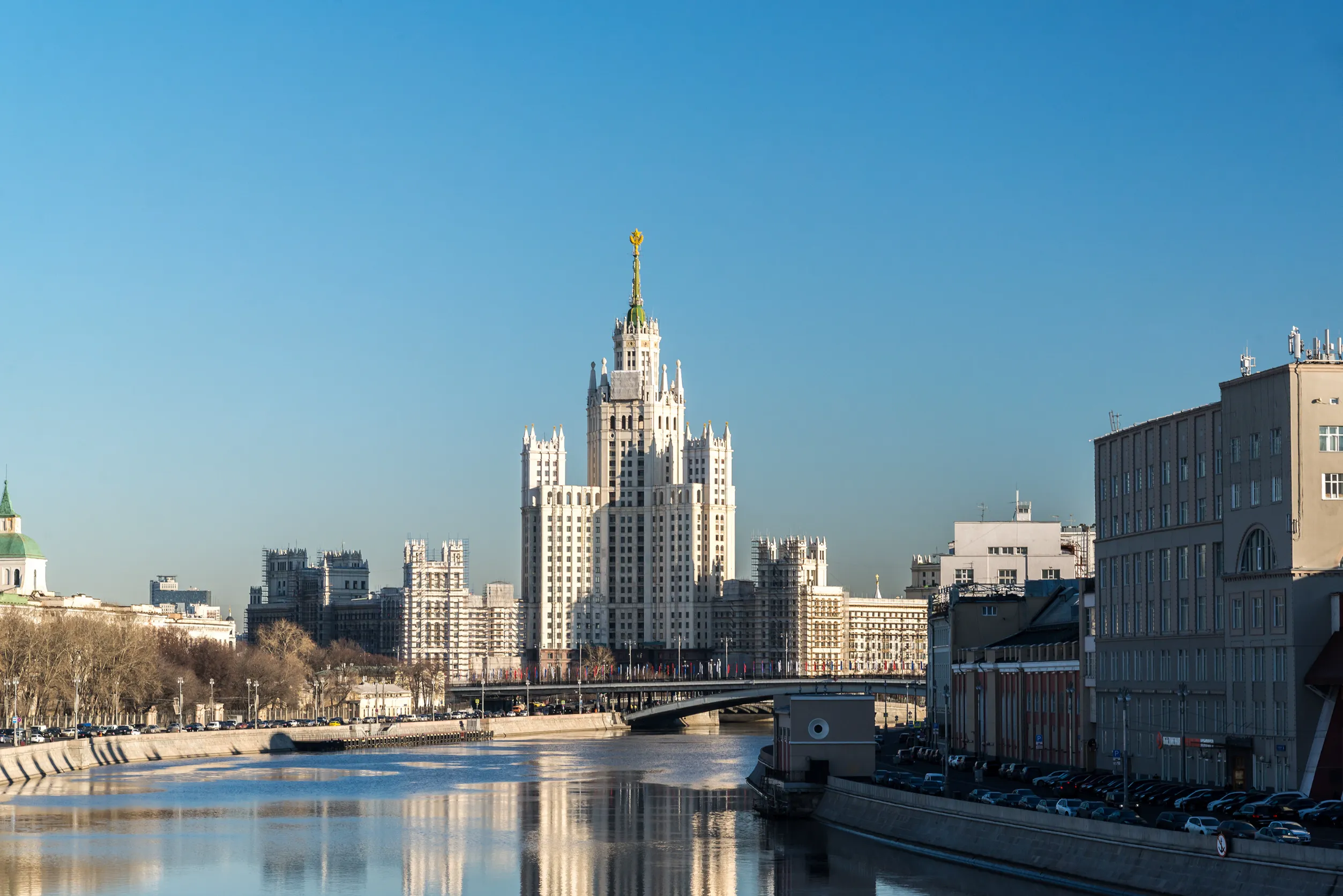 stalin era building on a telnicheskaya embankment