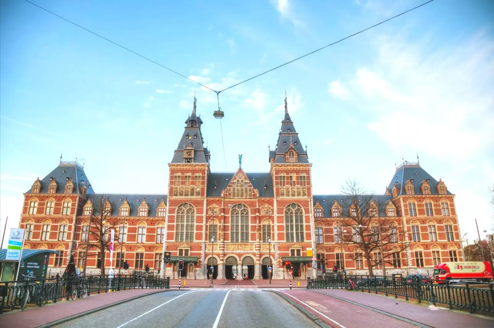 the famous national museum in amsterdam netherlands