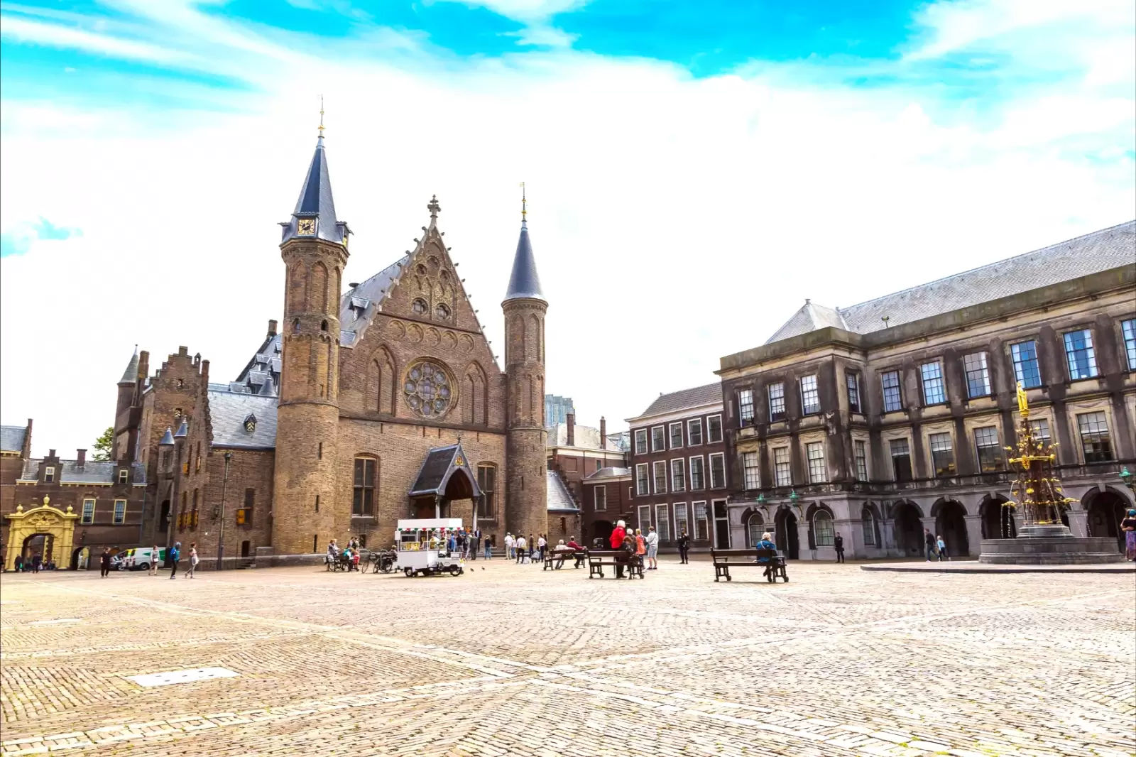 the parliament binnenhof palace in netherlands