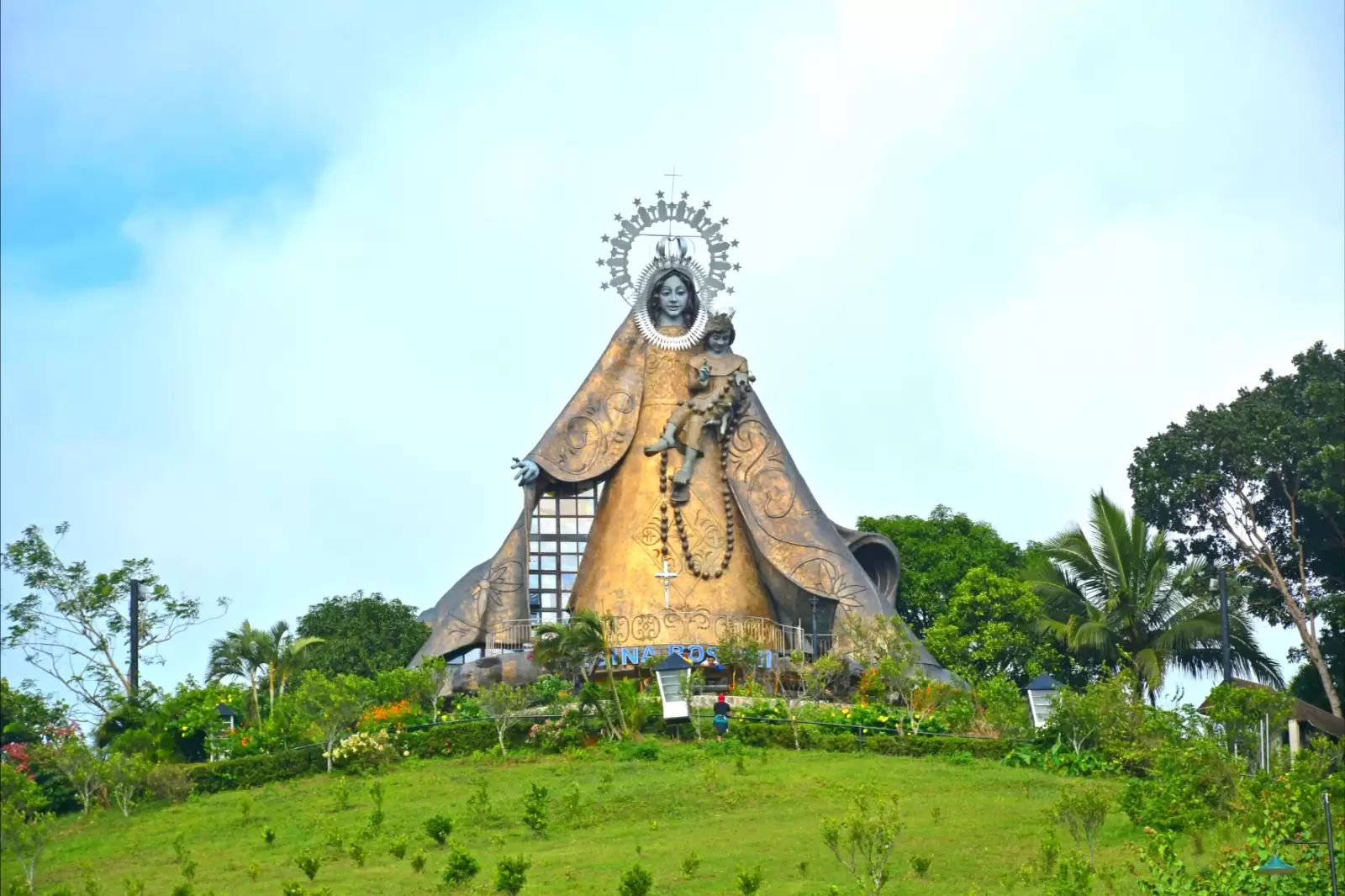 the regina rica rosarii statue in davao city philippines