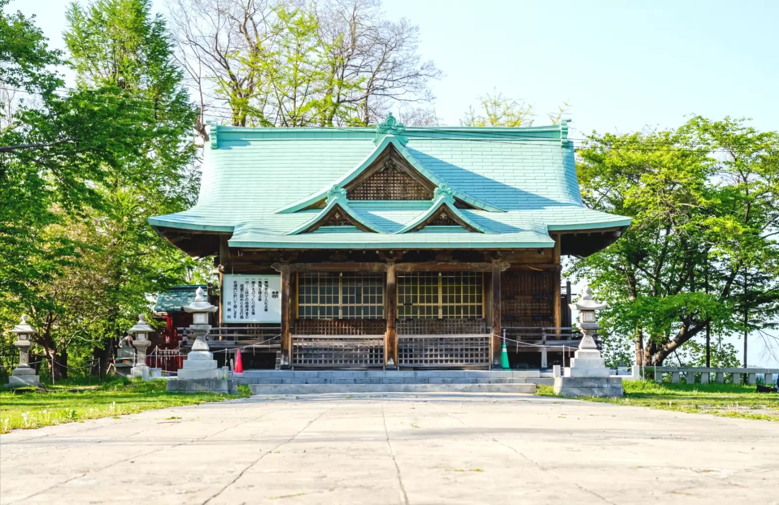 the temple of shinto in sapporo japan