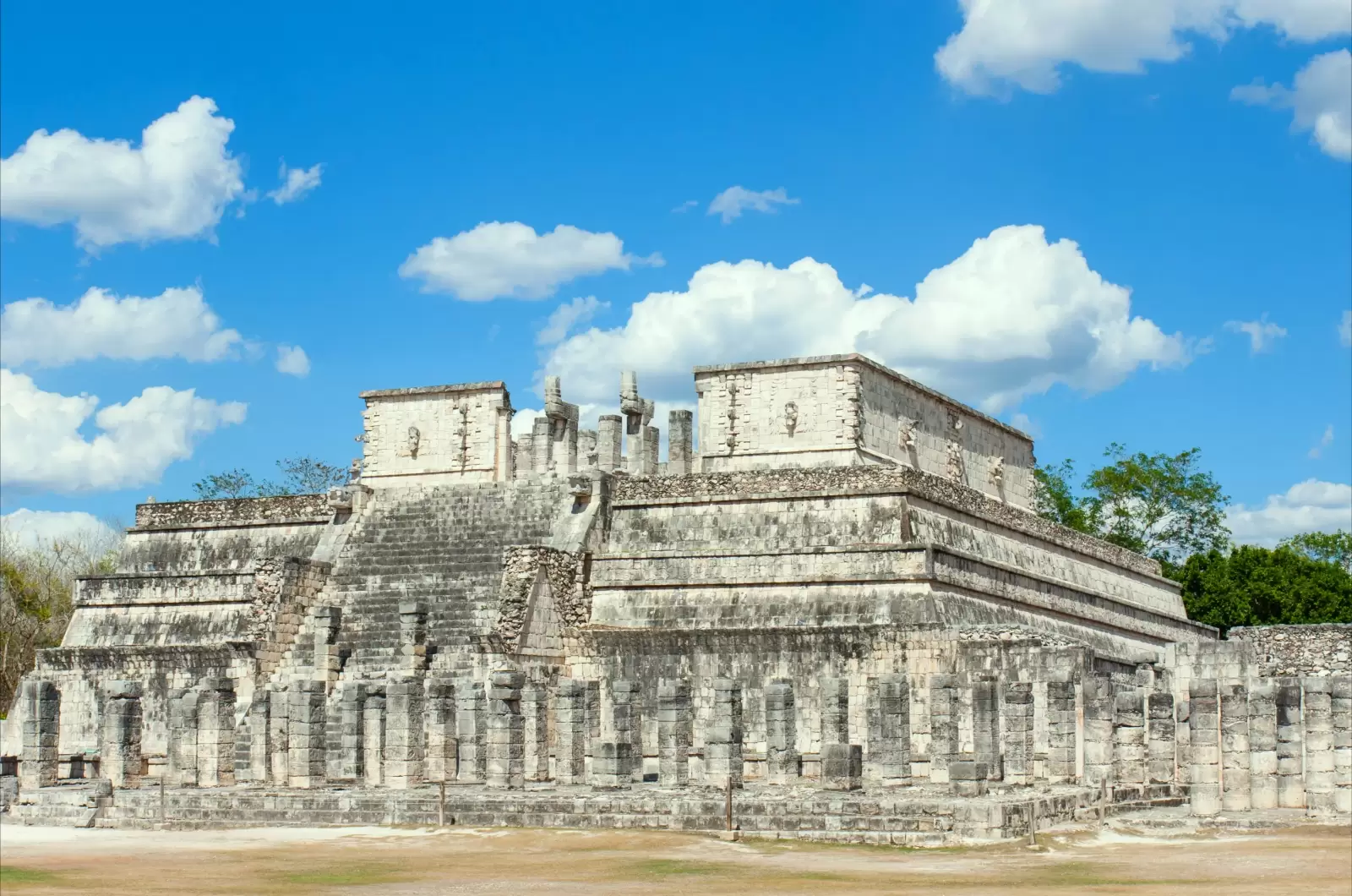 the temple of warriors in mexico