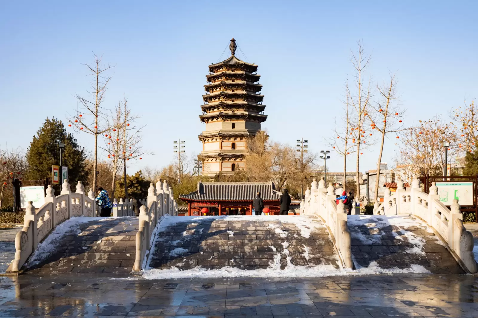 tianning temple linglong tower scenic area