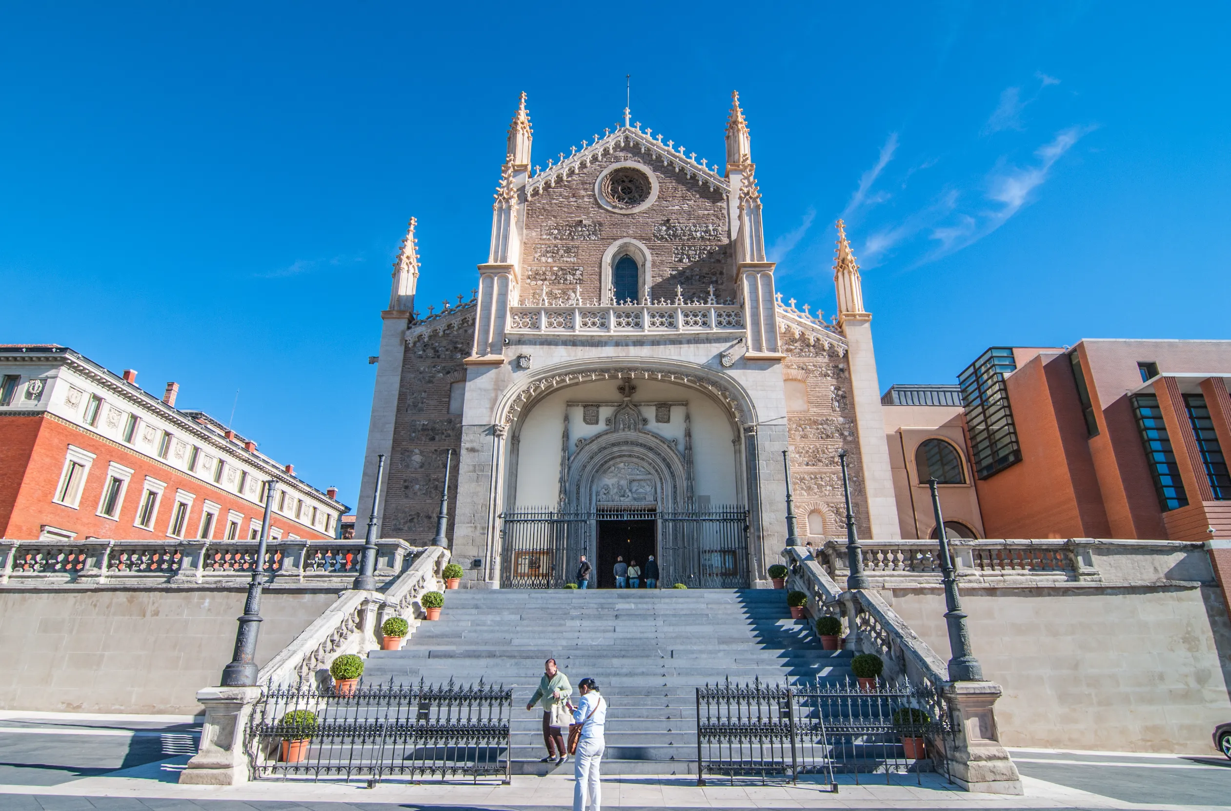 tourism in spain warm