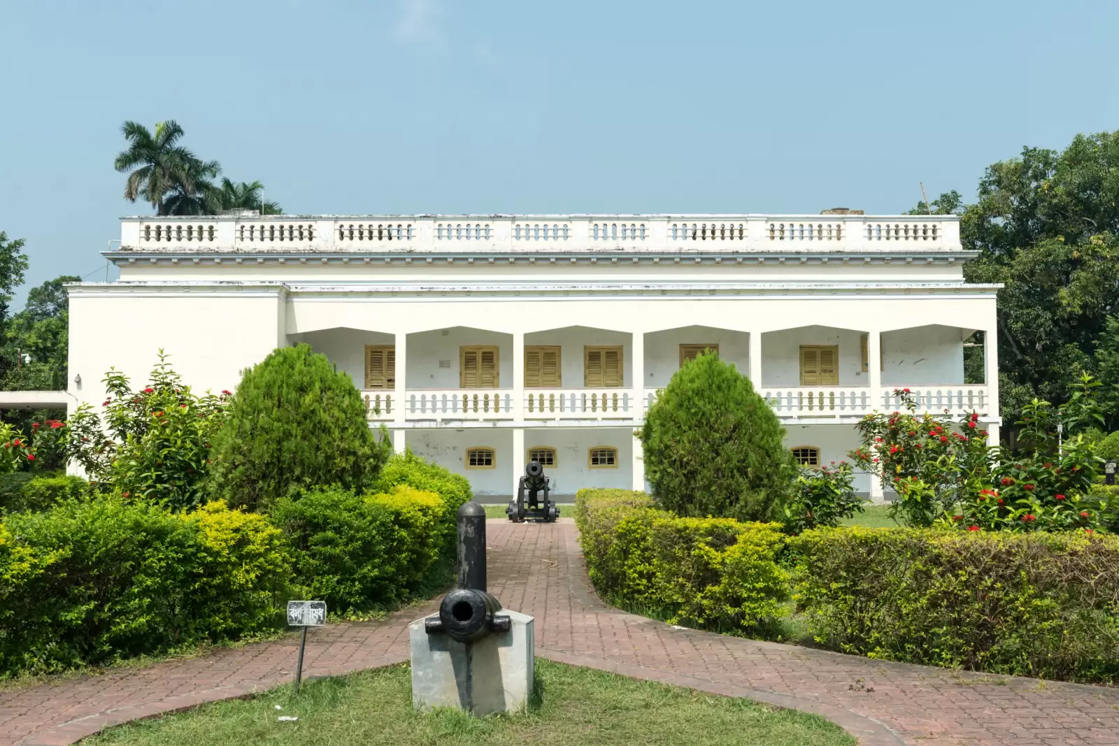 uttara gano bhaban also known as the maharaja s palace