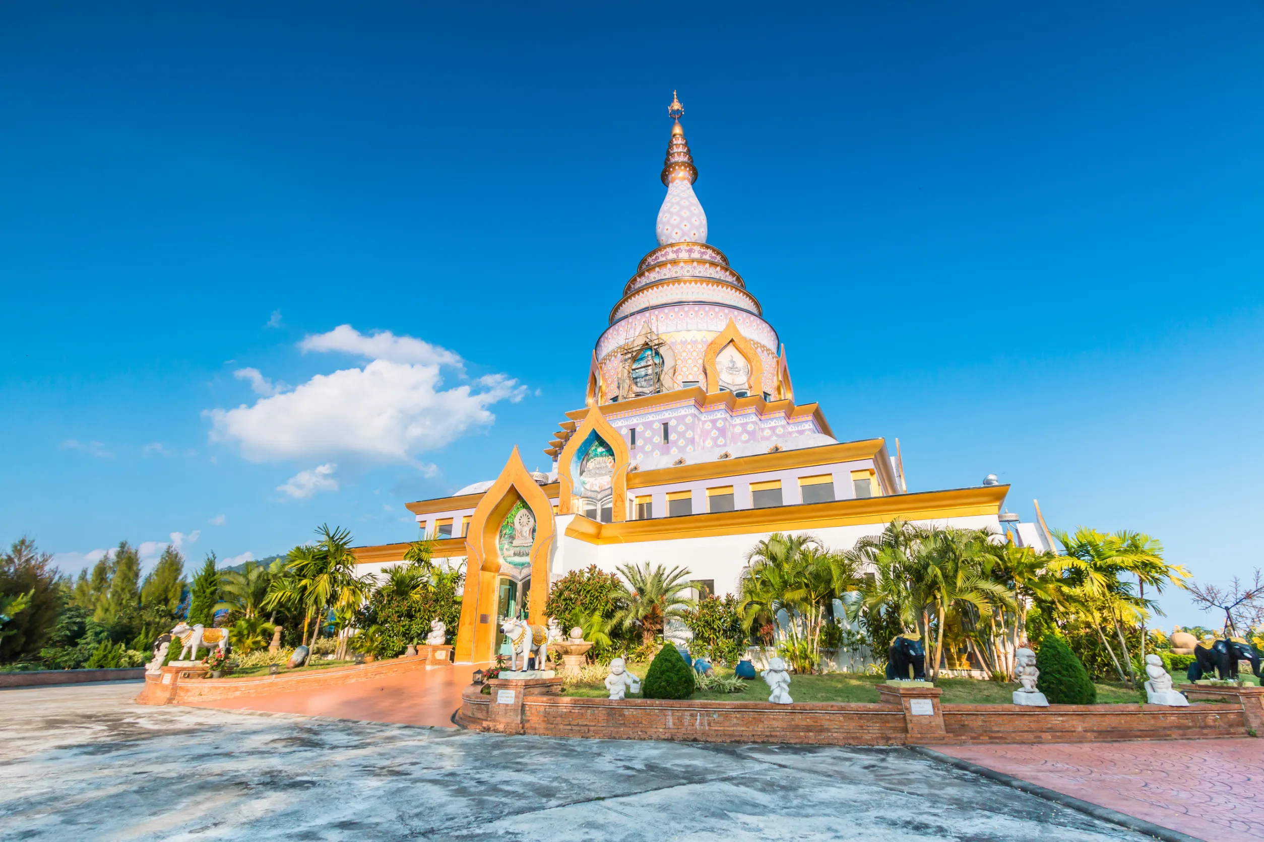 wat thaton temple in chiang mai asia